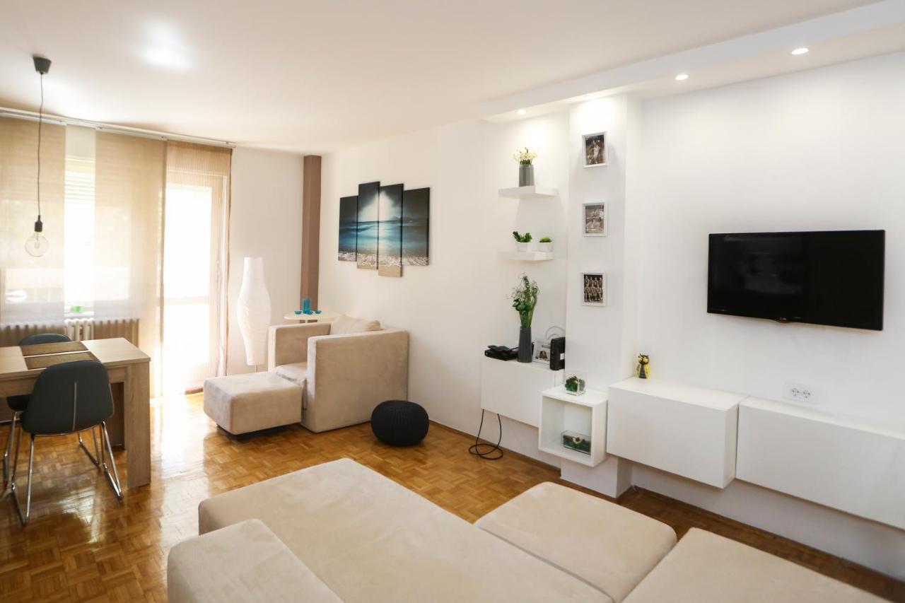 Modern Apartment With Free Parking Novi Sad Luaran gambar